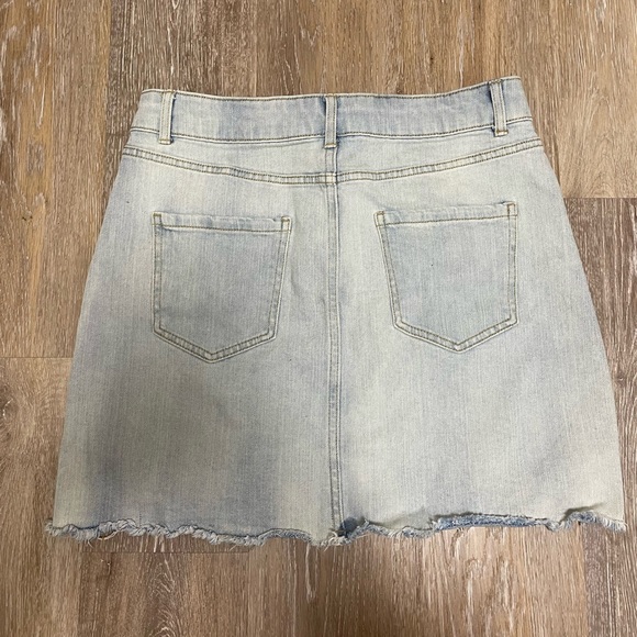 Jean Skirt - Picture 2 of 3